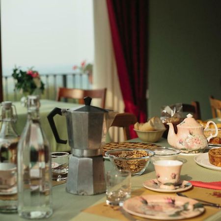 Alle Tre Colline Albugnano エクステリア 写真